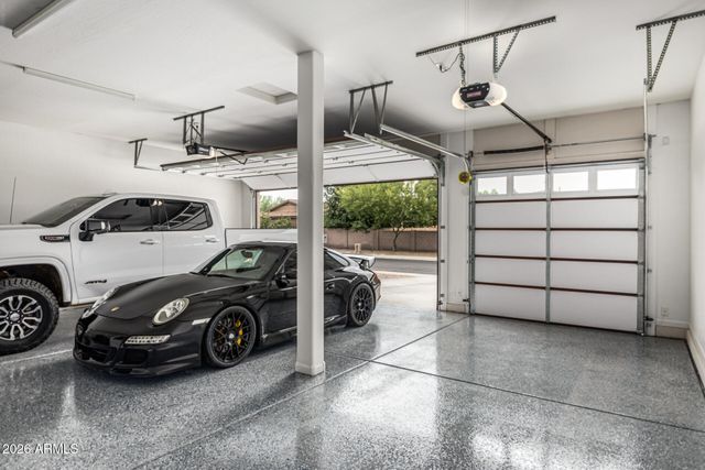 3019 S LARKSPUR Street, Gilbert, AZ 85295