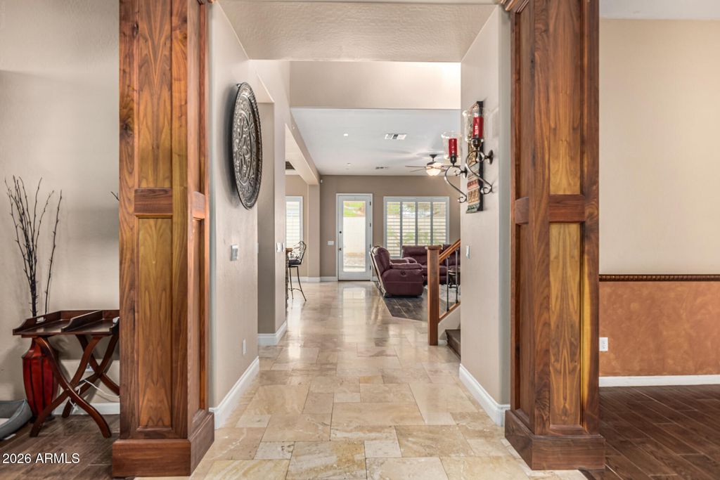 Image 16 of property listing at 3019 S LARKSPUR Street, Gilbert, AZ 85295