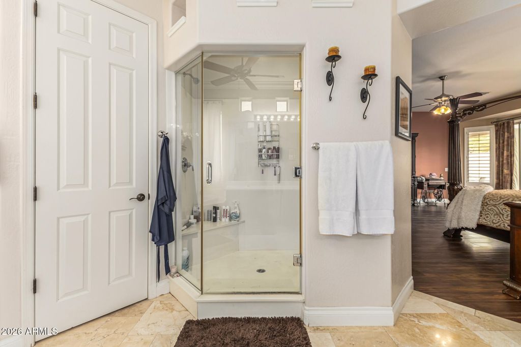 Image 45 of property listing at 3019 S LARKSPUR Street, Gilbert, AZ 85295
