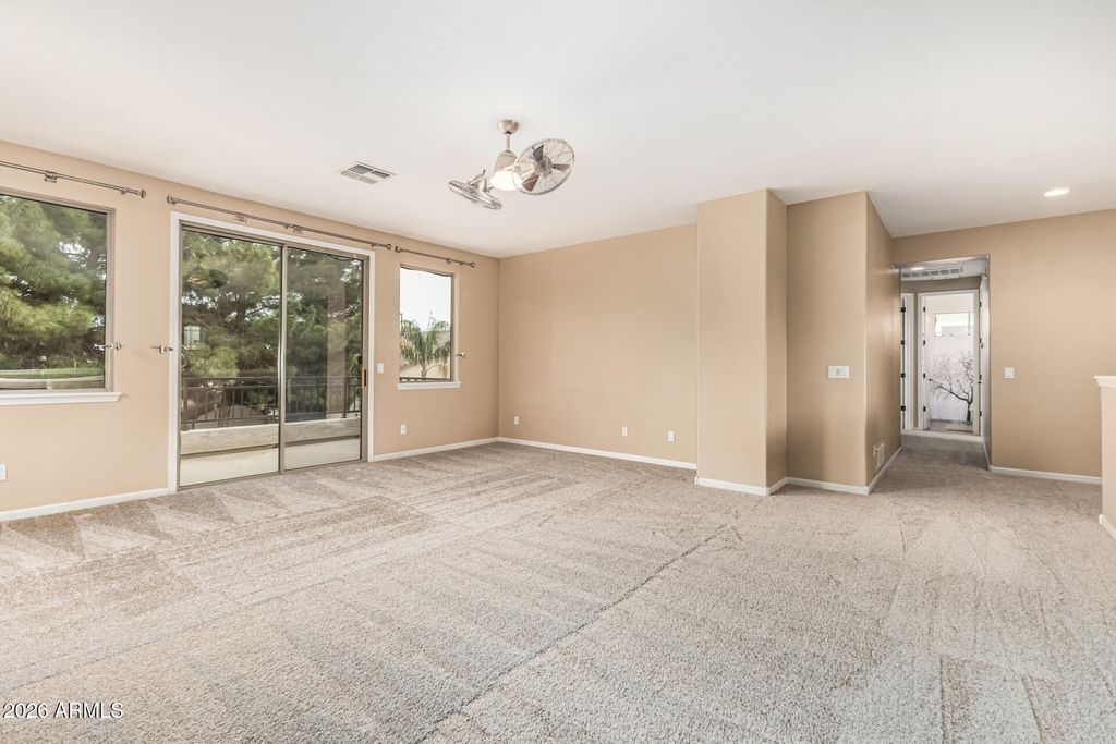 Image 49 of property listing at 3019 S LARKSPUR Street, Gilbert, AZ 85295