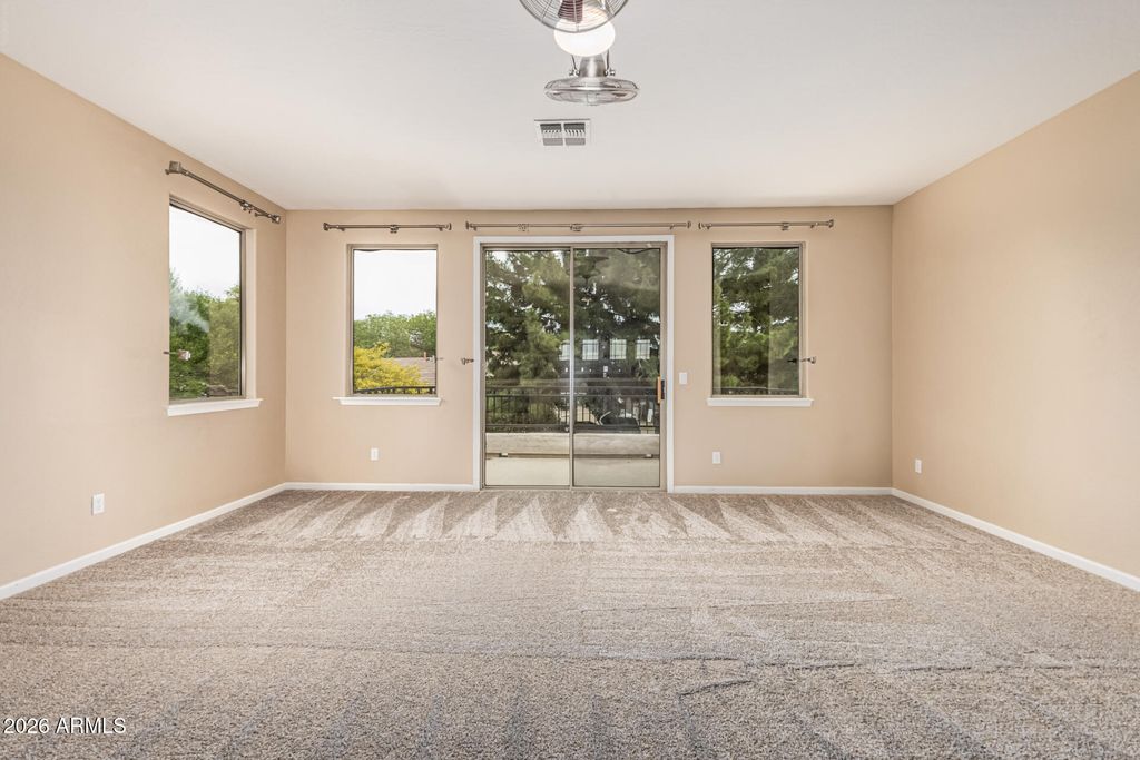 Image 51 of property listing at 3019 S LARKSPUR Street, Gilbert, AZ 85295