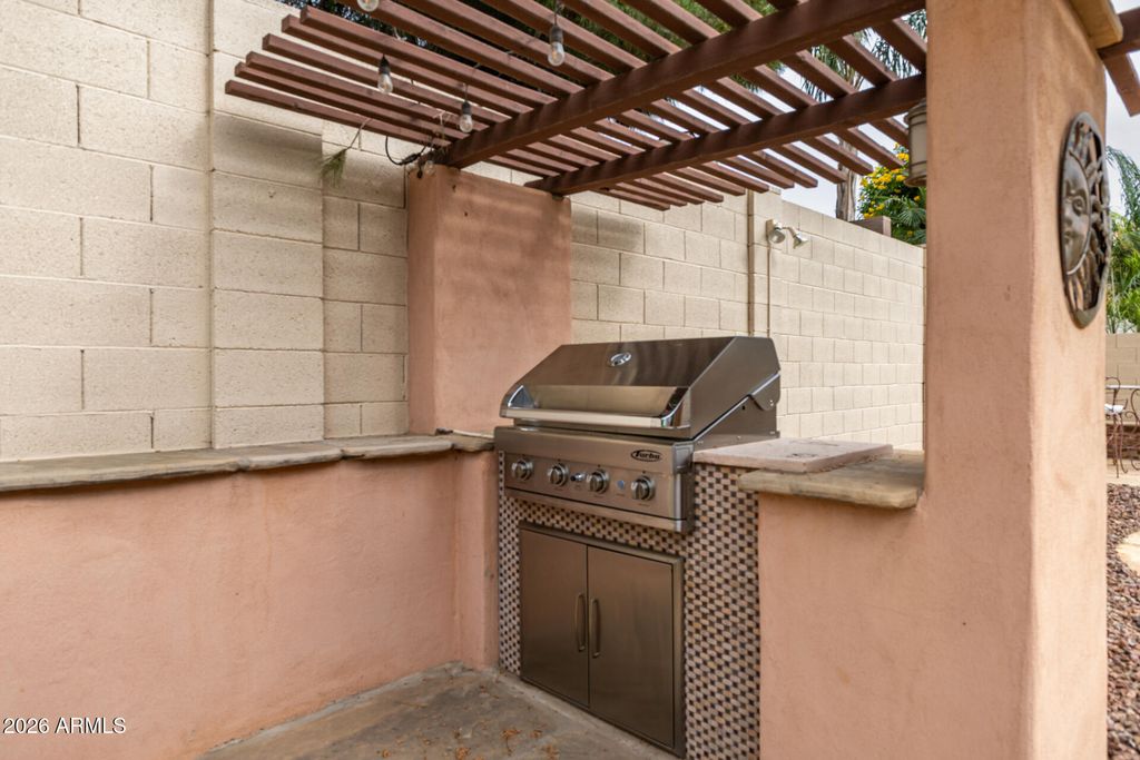 Image 68 of property listing at 3019 S LARKSPUR Street, Gilbert, AZ 85295