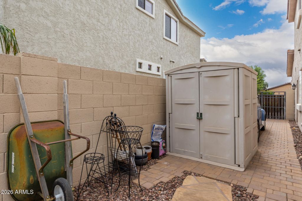 Image 75 of property listing at 3019 S LARKSPUR Street, Gilbert, AZ 85295