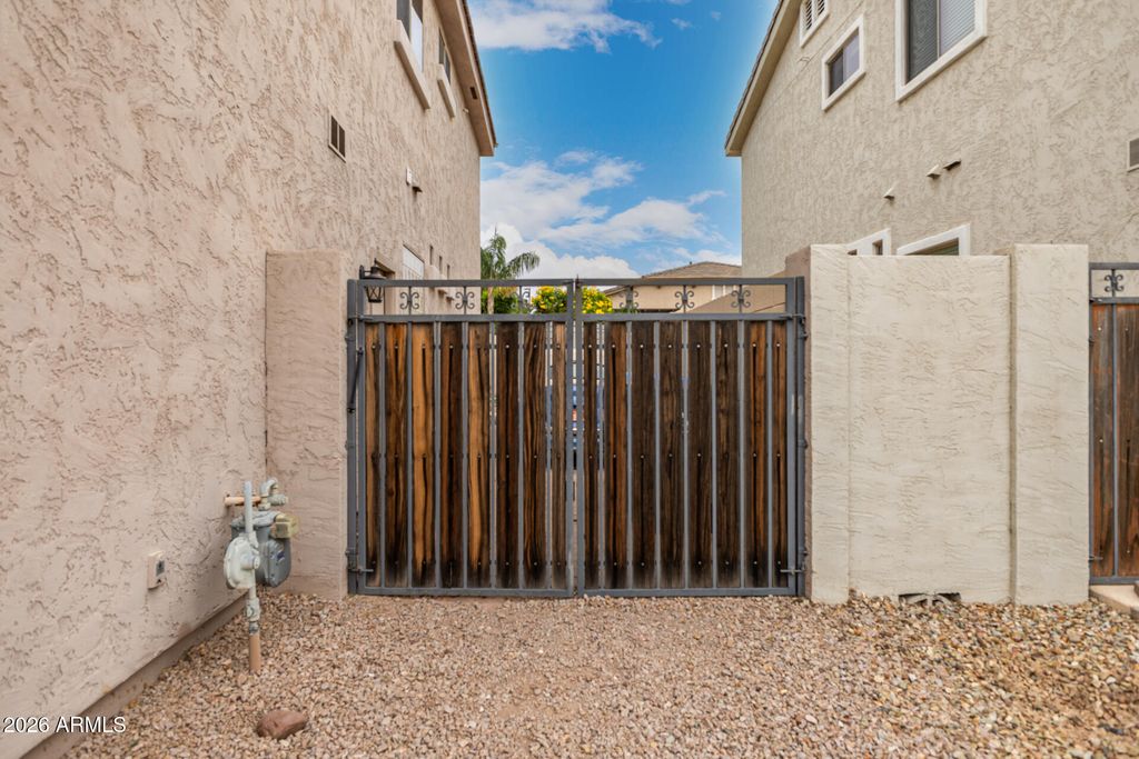 Image 76 of property listing at 3019 S LARKSPUR Street, Gilbert, AZ 85295
