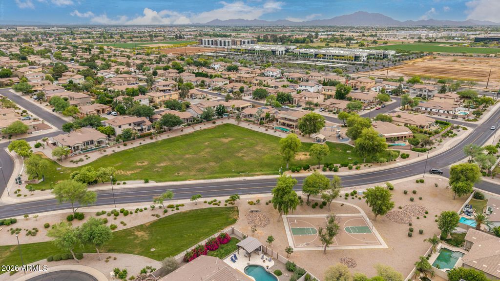 Image 82 of property listing at 3019 S LARKSPUR Street, Gilbert, AZ 85295