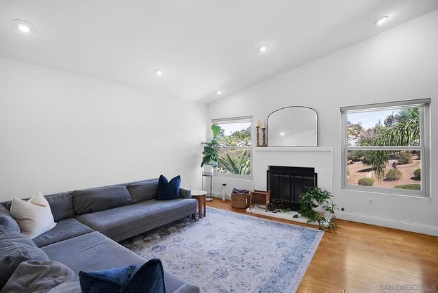 2054 Skyview, Escondido, CA 92027