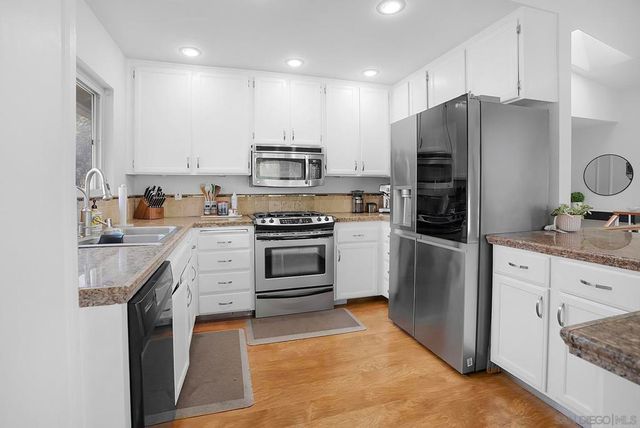 2054 Skyview, Escondido, CA 92027