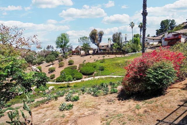2054 Skyview, Escondido, CA 92027