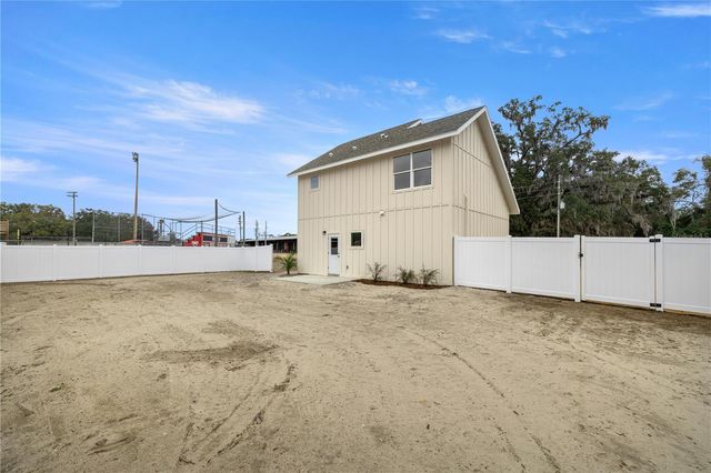 310 SE 6TH STREET, Williston, FL 32696