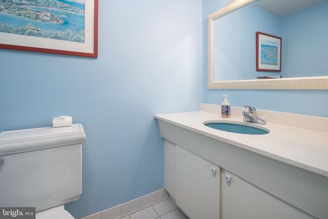 6311 GOLF COURSE SQ, Alexandria, VA 22307