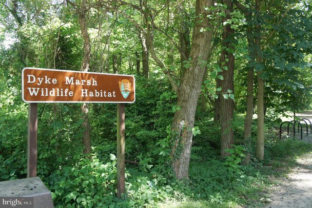 6311 GOLF COURSE SQ, Alexandria, VA 22307