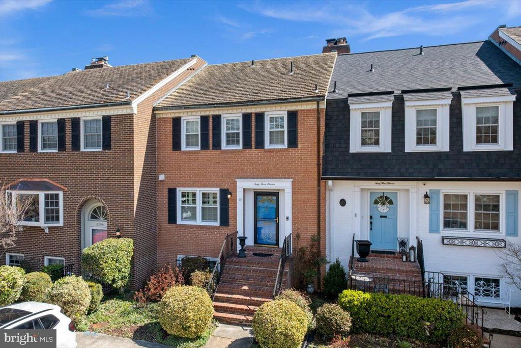 6311 GOLF COURSE SQ, Alexandria, VA 22307