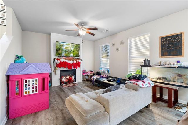 201 Mcginnis Circle, Calhoun, GA 30701