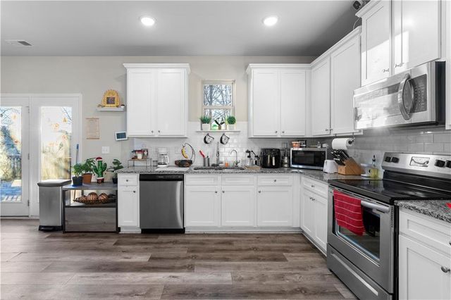 201 Mcginnis Circle, Calhoun, GA 30701