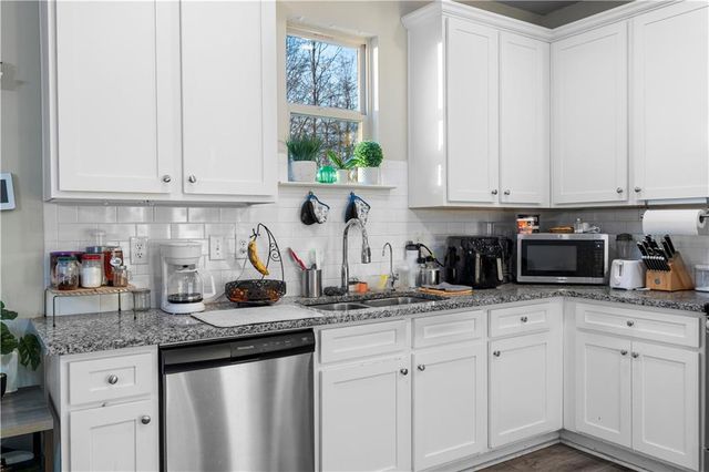 201 Mcginnis Circle, Calhoun, GA 30701