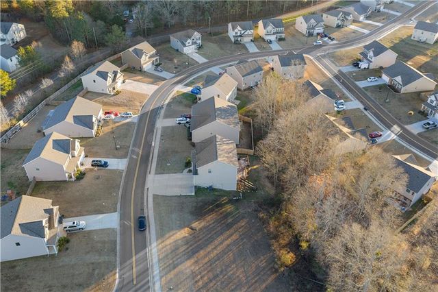 201 Mcginnis Circle, Calhoun, GA 30701