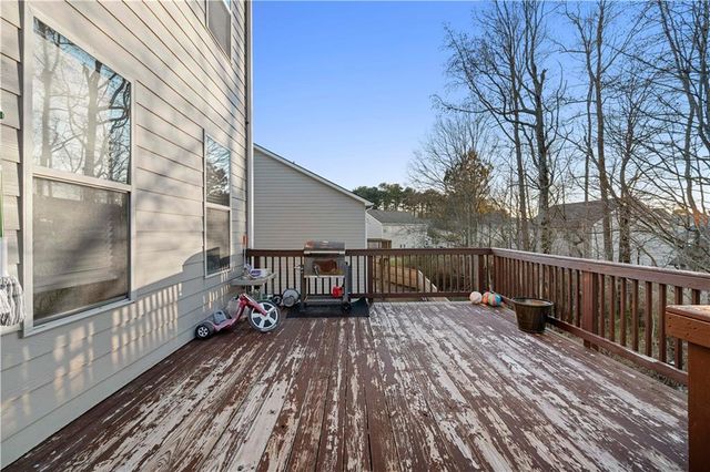 201 Mcginnis Circle, Calhoun, GA 30701