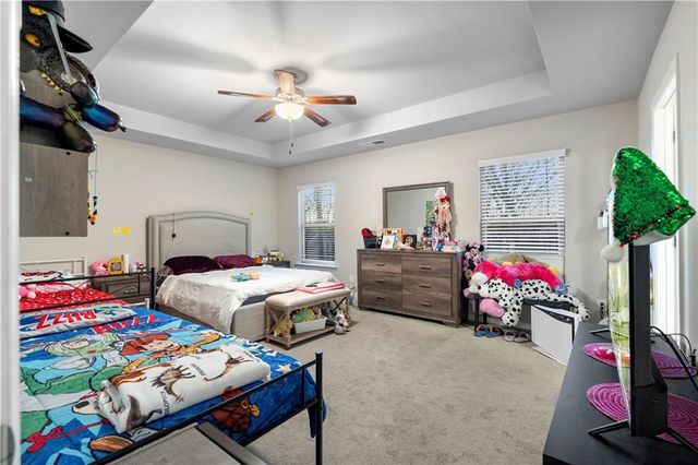 201 Mcginnis Circle, Calhoun, GA 30701