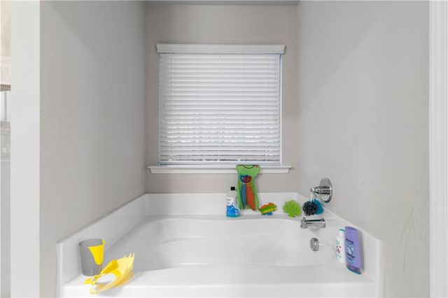 201 Mcginnis Circle, Calhoun, GA 30701