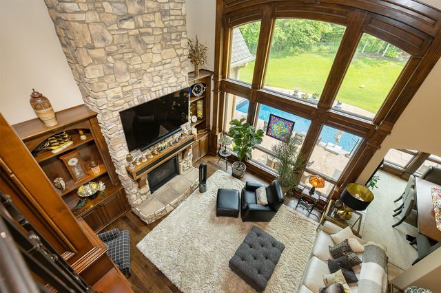 809 NE Bridge Creek Court, Grimes, IA 50111