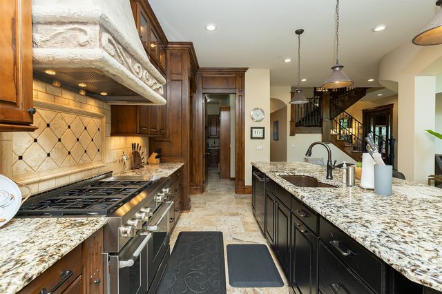 809 NE Bridge Creek Court, Grimes, IA 50111