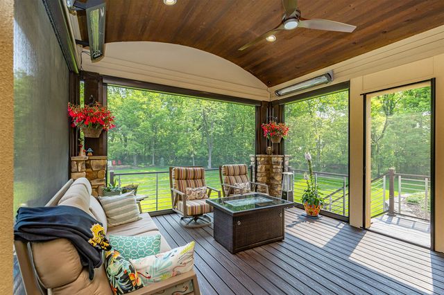 809 NE Bridge Creek Court, Grimes, IA 50111