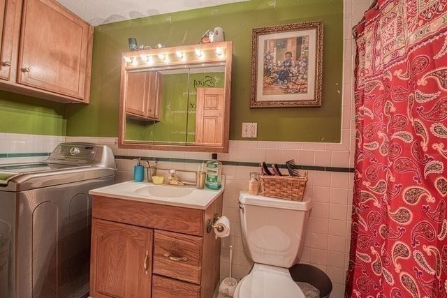 51 Darby Rd, Brockton, MA 02302