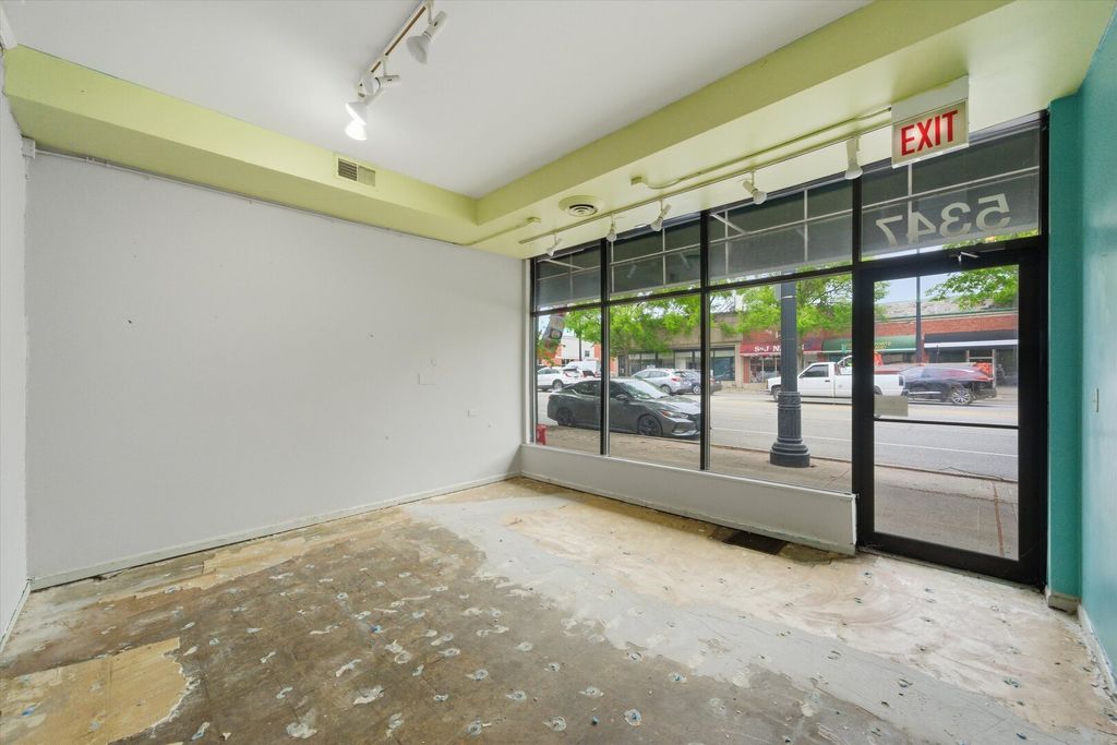 5337 W Devon Avenue, Chicago, IL 60646 — photo 5