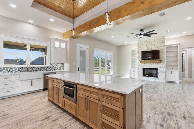 155 Juniper Drive, Longview, TX 75605