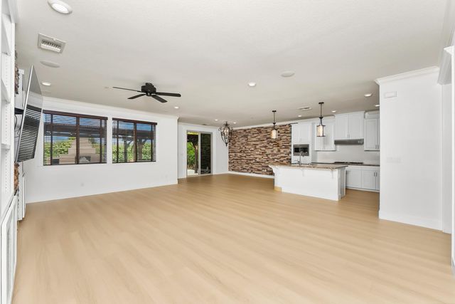 4080 Wyman Way, Roseville, CA 95747