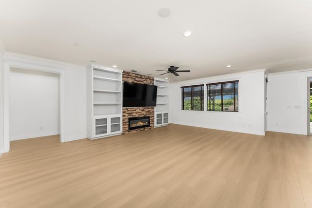 4080 Wyman Way, Roseville, CA 95747