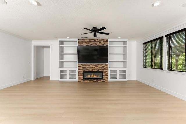 4080 Wyman Way, Roseville, CA 95747