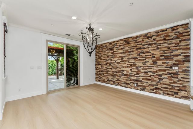 4080 Wyman Way, Roseville, CA 95747