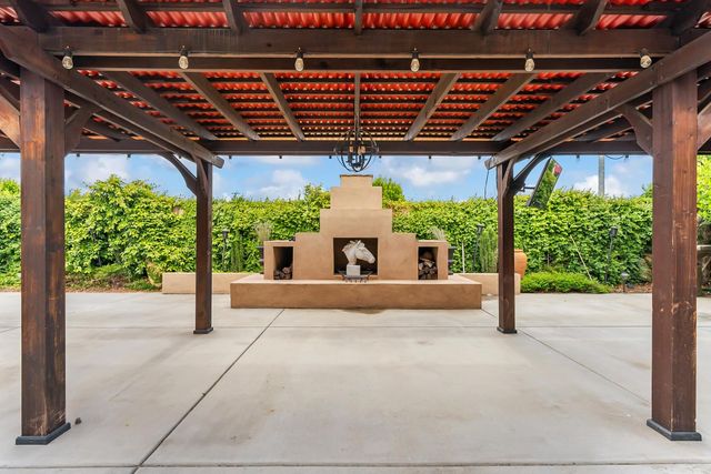 4080 Wyman Way, Roseville, CA 95747