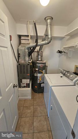 1705-A HEATHERSTONE CT, Mount Laurel, NJ 08054