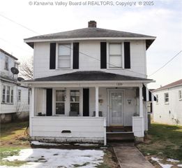 1225 Payne Avenue, Dunbar, WV 25064