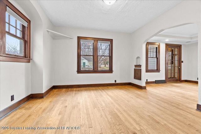 1520 Park Avenue, Lansing, MI 48910