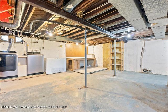 1520 Park Avenue, Lansing, MI 48910