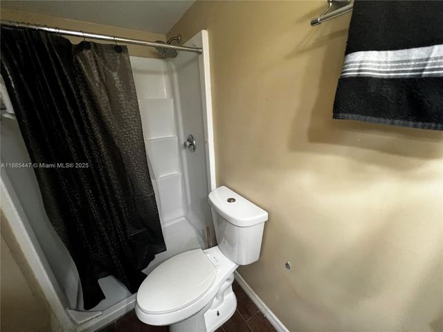 425 NW 210th St 102, Miami Gardens, FL 33169