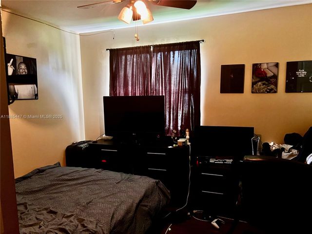 425 NW 210th St 102, Miami Gardens, FL 33169