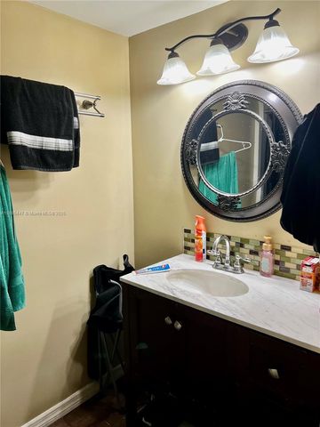 425 NW 210th St 102, Miami Gardens, FL 33169