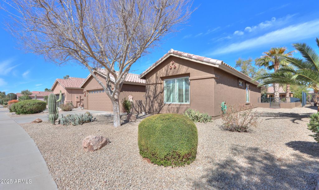 2408 E FIESTA Drive, Casa Grande, AZ 85194 — photo 3
