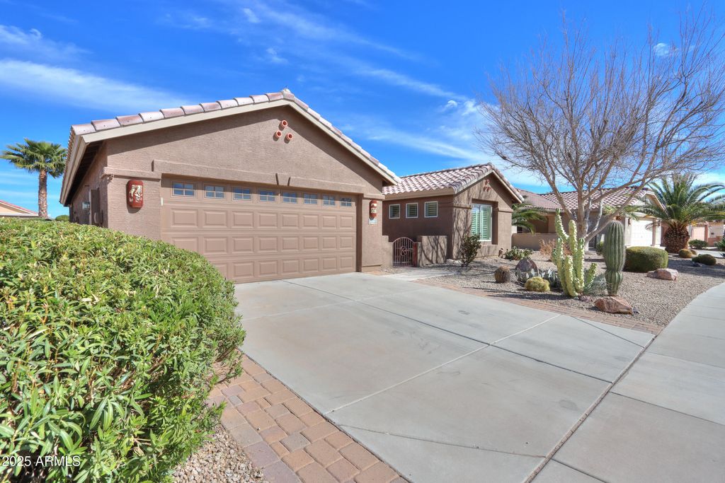 2408 E FIESTA Drive, Casa Grande, AZ 85194 — photo 4