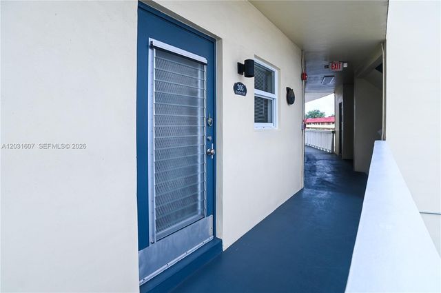 4431 NW 16th Street H205, Lauderhill, FL 33313