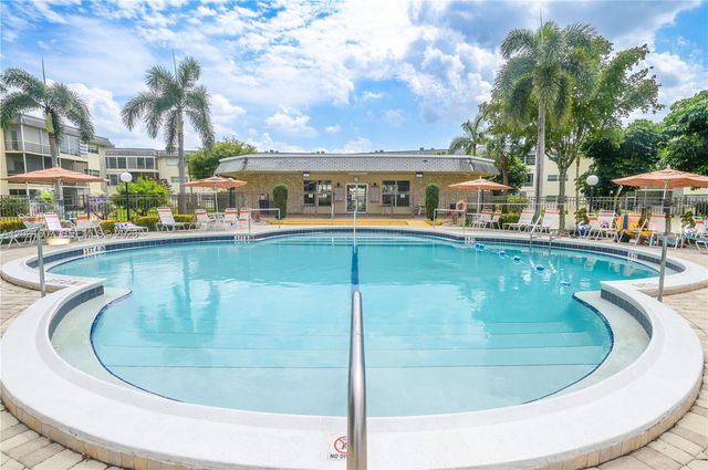 4431 NW 16th Street H205, Lauderhill, FL 33313
