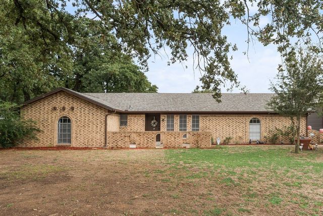 22 Spring Oaks Road, Burleson, TX 76028