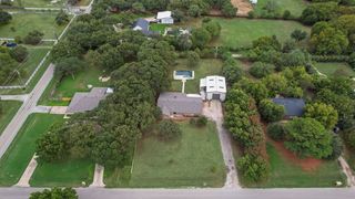22 Spring Oaks Road, Burleson, TX 76028