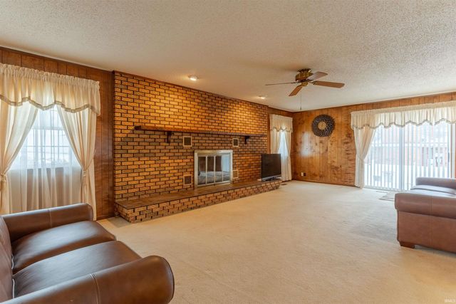 801 Irvin Avenue, Evansville, IN 47715