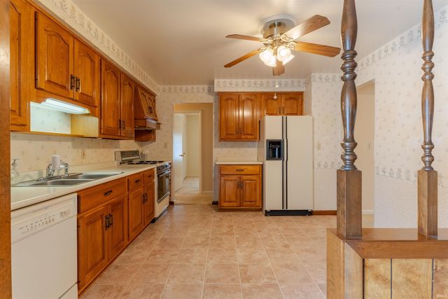 801 Irvin Avenue, Evansville, IN 47715