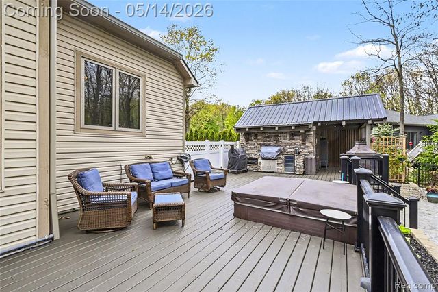 1263 Victoria Lane, Fenton, MI 48430